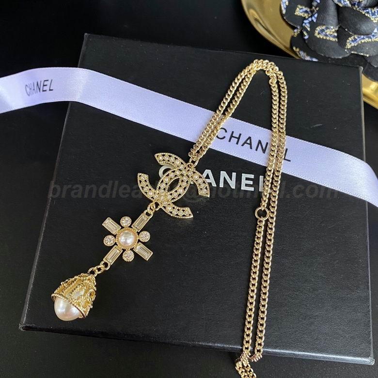 Chanel Necklaces 162